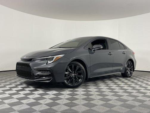 2024 Toyota Corolla Hybrid SE