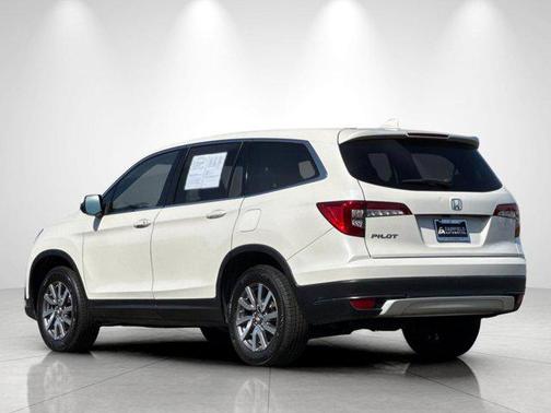 White Diamond Pearl 2019 Honda Pilot EX