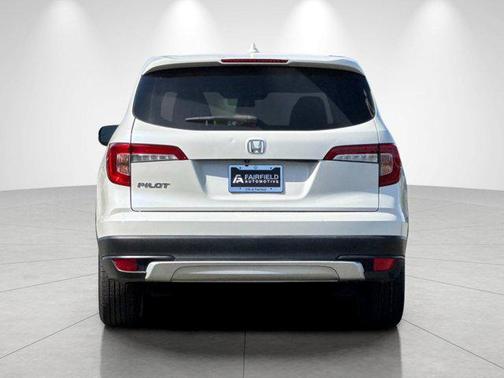White Diamond Pearl 2019 Honda Pilot EX