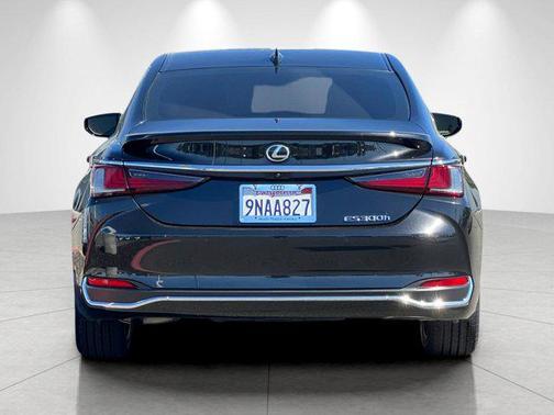 2024 Lexus ES 300h Base