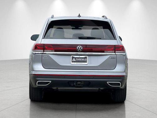 Silver Mist Metallic 2026 Volkswagen Atlas 2.0T SE w/Technology 4MOTION