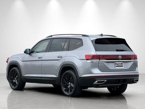 Silver Mist Metallic 2026 Volkswagen Atlas 2.0T SE w/Technology 4MOTION