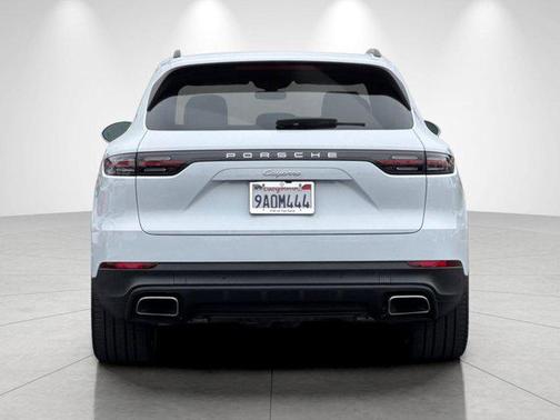 2022 Porsche Cayenne Cayenne