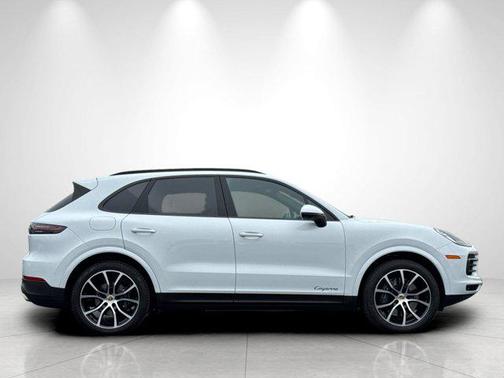 2022 Porsche Cayenne Cayenne