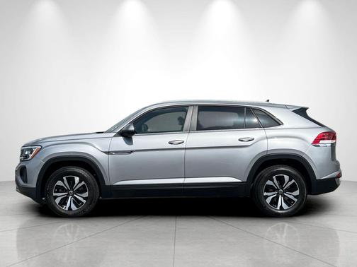 Silver Mist Metallic 2025 Volkswagen Atlas Cross Sport 2.0T SE