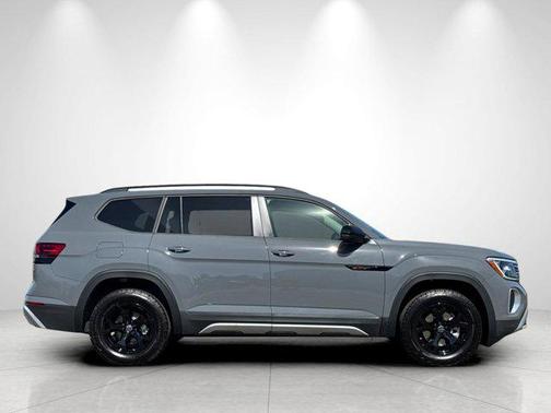 pure gray 2026 Volkswagen Atlas Peak Edition