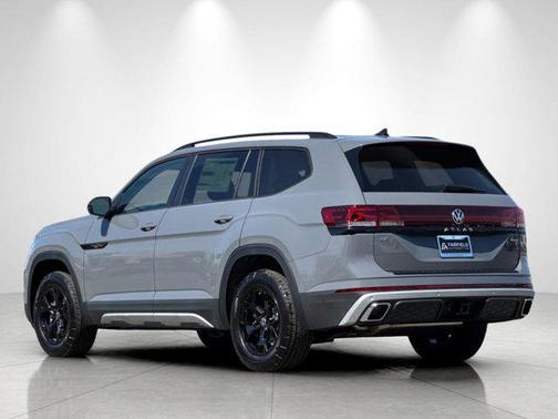 pure gray 2026 Volkswagen Atlas Peak Edition