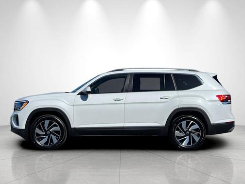 opal white pearl 2026 Volkswagen Atlas 2.0T SEL