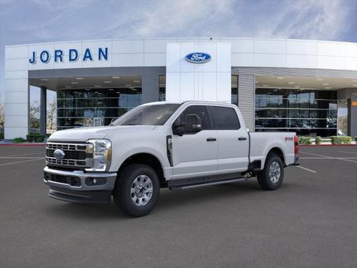 2025 Ford F-350 XLT