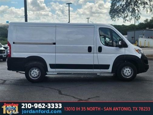 2023 RAM ProMaster 2500 Base