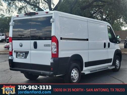 2023 RAM ProMaster 2500 Base