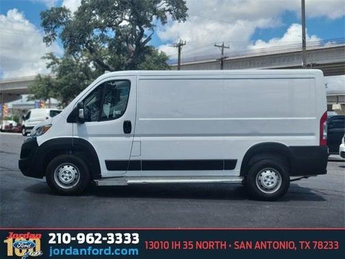 2023 RAM ProMaster 2500 Base