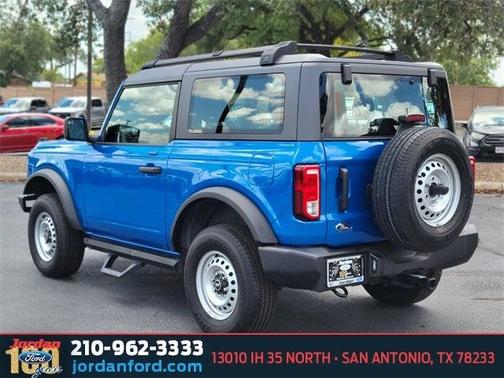 2022 Ford Bronco Base