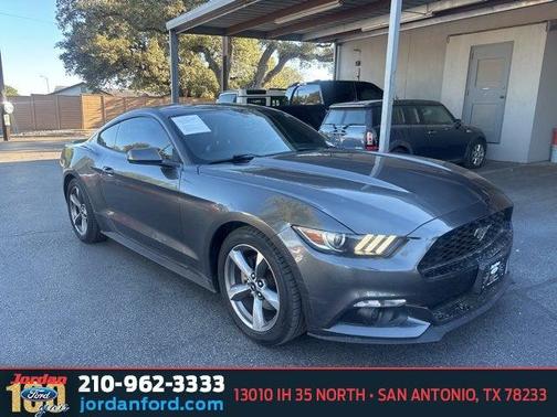 2015 Ford Mustang V6