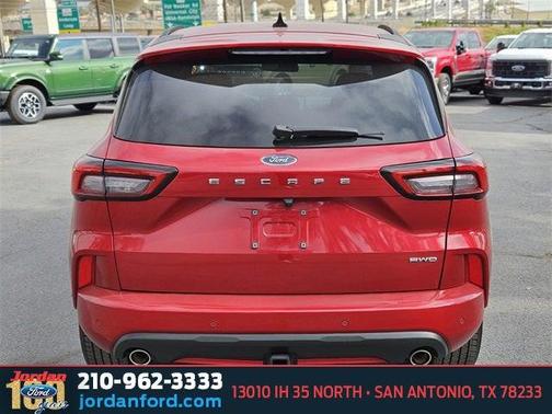 2023 Ford Escape ST-Line Elite