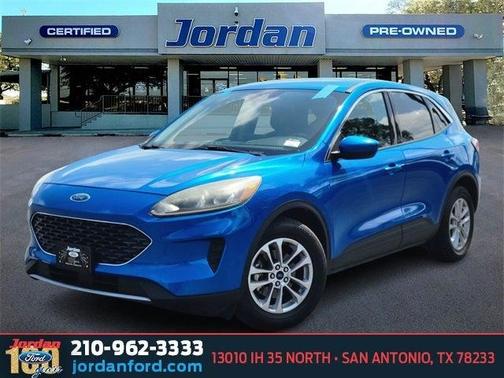 2020 Ford Escape SE