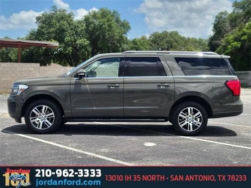2024 Ford Expedition Max XLT