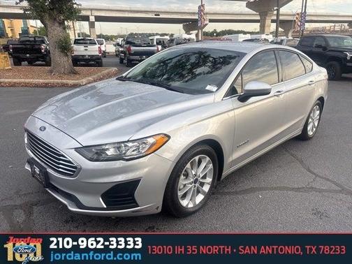 2019 Ford Fusion Hybrid SE