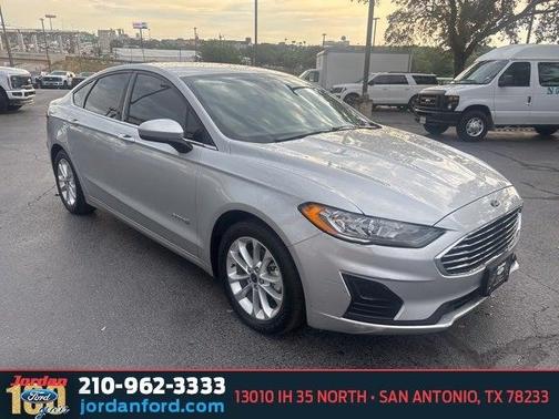 2019 Ford Fusion Hybrid SE