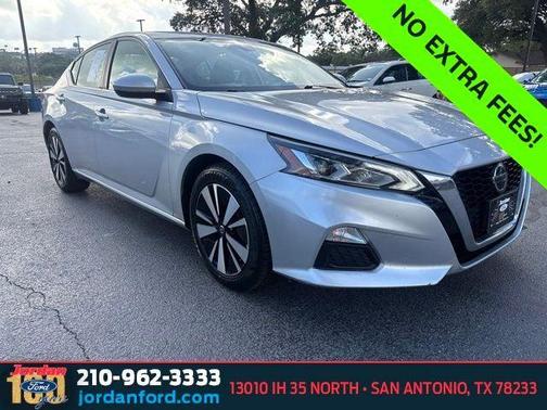 Brilliant Silver Metallic 2021 Nissan Altima 2.5 SV