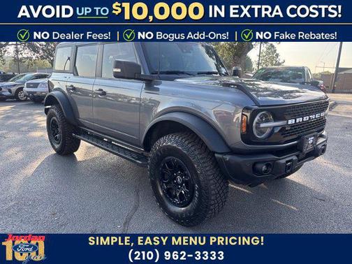 Carbonized Gray Metallic 2023 Ford Bronco Wildtrak