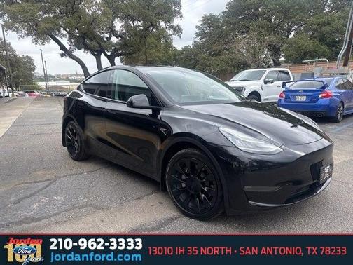 2023 Tesla Model Y Long Range Dual Motor All-Wheel Drive