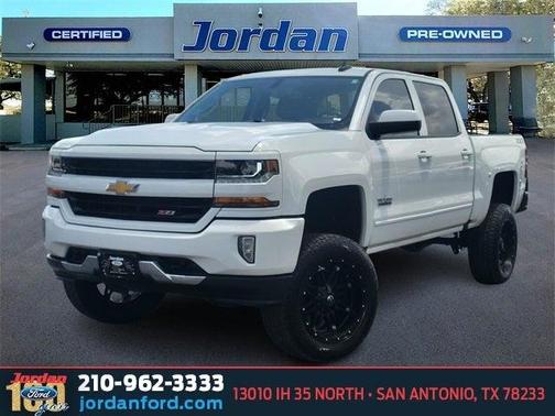 2018 Chevrolet Silverado 1500 2LT
