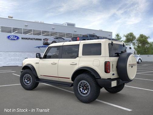 WIMBLEDON WHITE 2026 Ford Bronco Outer Banks