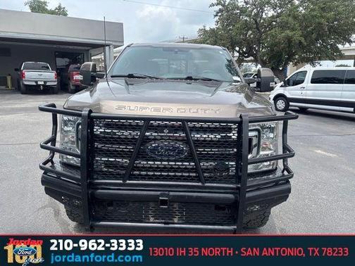 STONE GRAY 2022 Ford F-250 Lariat