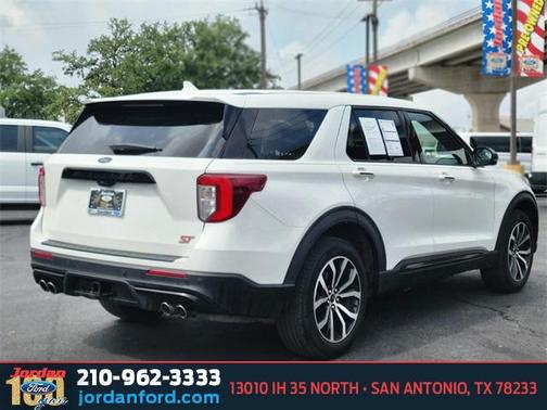 2021 Ford Explorer ST