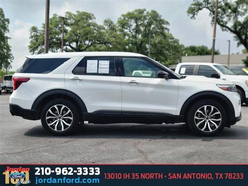 2021 Ford Explorer ST