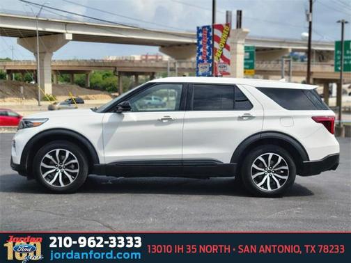 2021 Ford Explorer ST