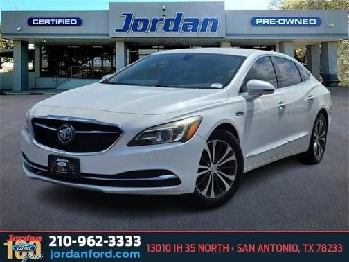 2018 Buick LaCrosse Essence