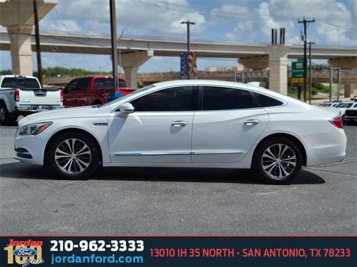 2018 Buick LaCrosse Essence