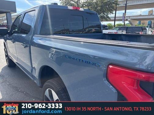 AZURE GRAY METALLIC TRICOAT 2023 Ford F-150 Lightning Platinum