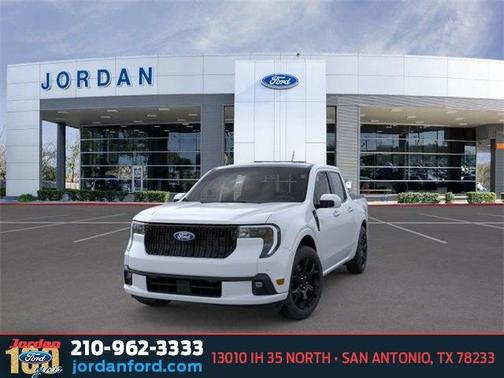 2026 Ford Maverick Lobo Standard