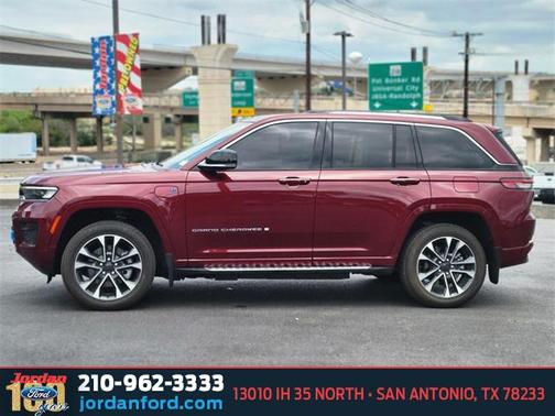 2022 Jeep Grand Cherokee 4xe Overland