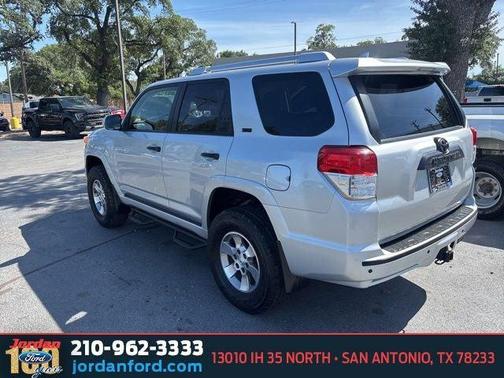 Classic Silver Metallic 2013 Toyota 4Runner SR5