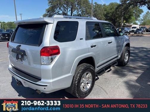 Classic Silver Metallic 2013 Toyota 4Runner SR5