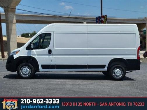 2025 RAM ProMaster 2500 Tradesman