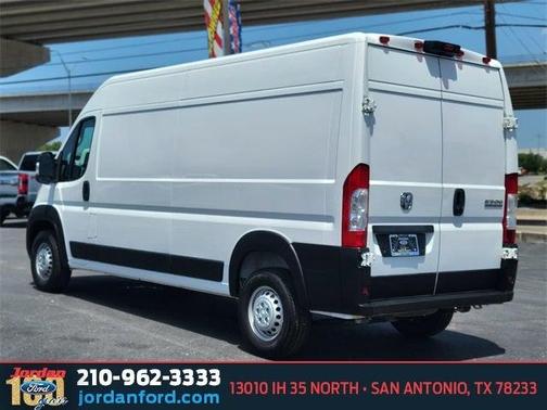 2025 RAM ProMaster 2500 Tradesman