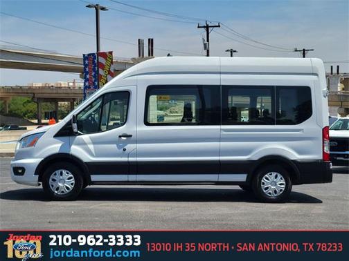 2022 Ford Transit-350 XLT