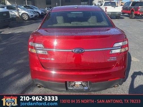 2014 Ford Taurus SEL