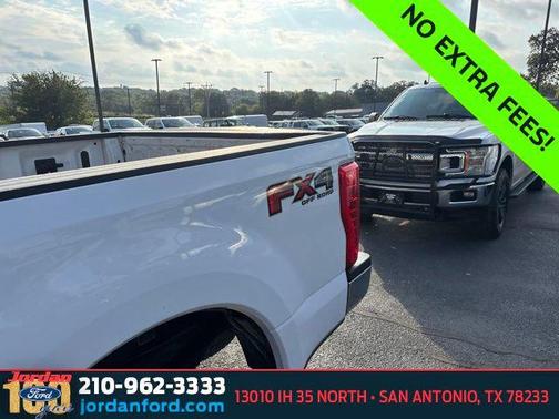 Oxford White 2017 Ford F-250 XLT
