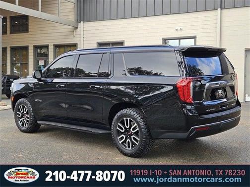 2022 GMC Yukon XL 4WD AT4