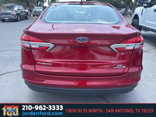 2019 Ford Fusion Hybrid SE
