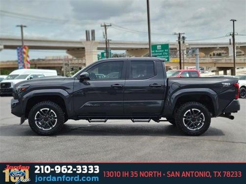 2025 Toyota Tacoma TRD Sport