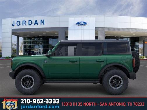 2024 Ford Bronco Outer Banks