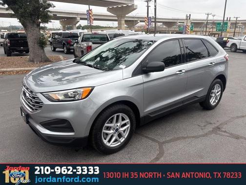 2021 Ford Edge SE