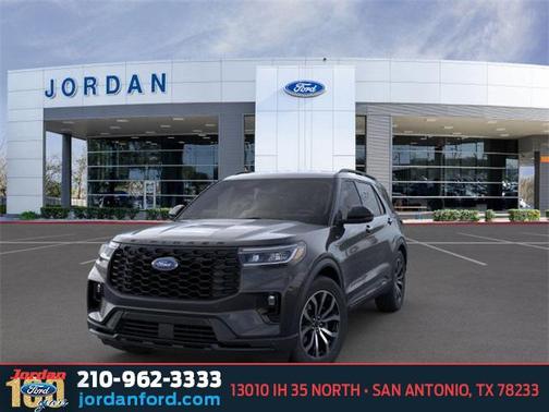 2025 Ford Explorer ST-Line